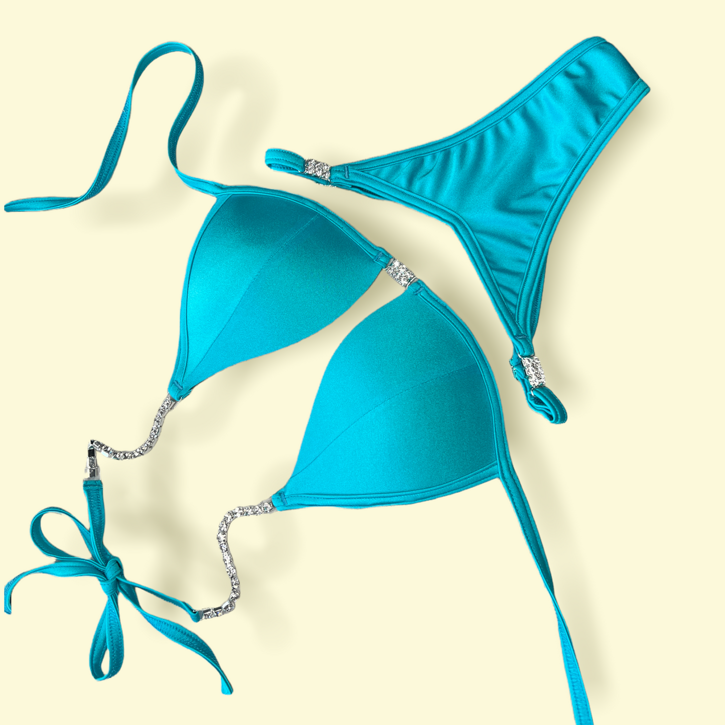 SOLID SPANDEX Wellness posing suit with molded cups